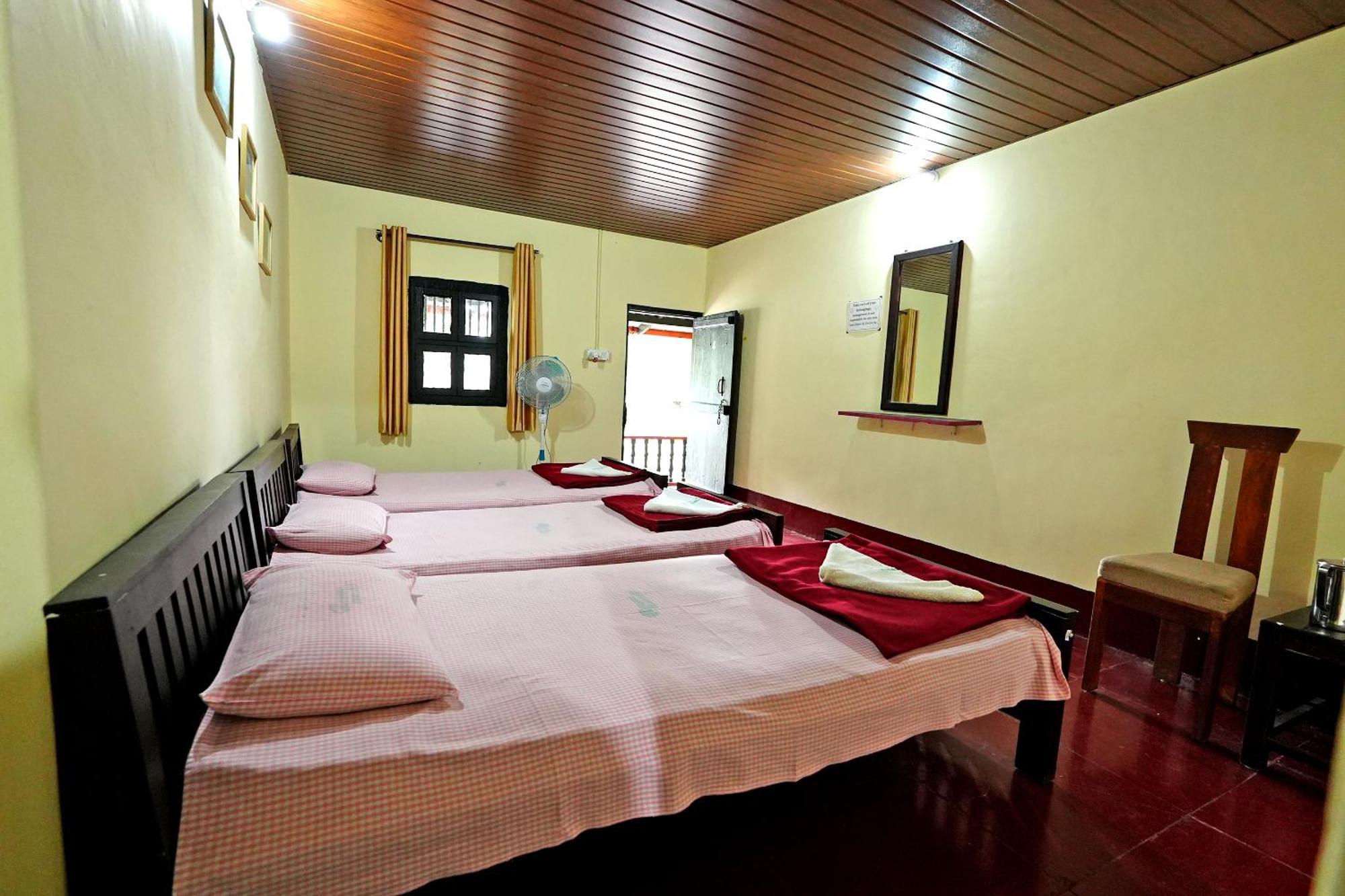 Leisure Homestay - Pool, Boating, Zipline, Home Food, Estate Chikmagalur Luaran gambar