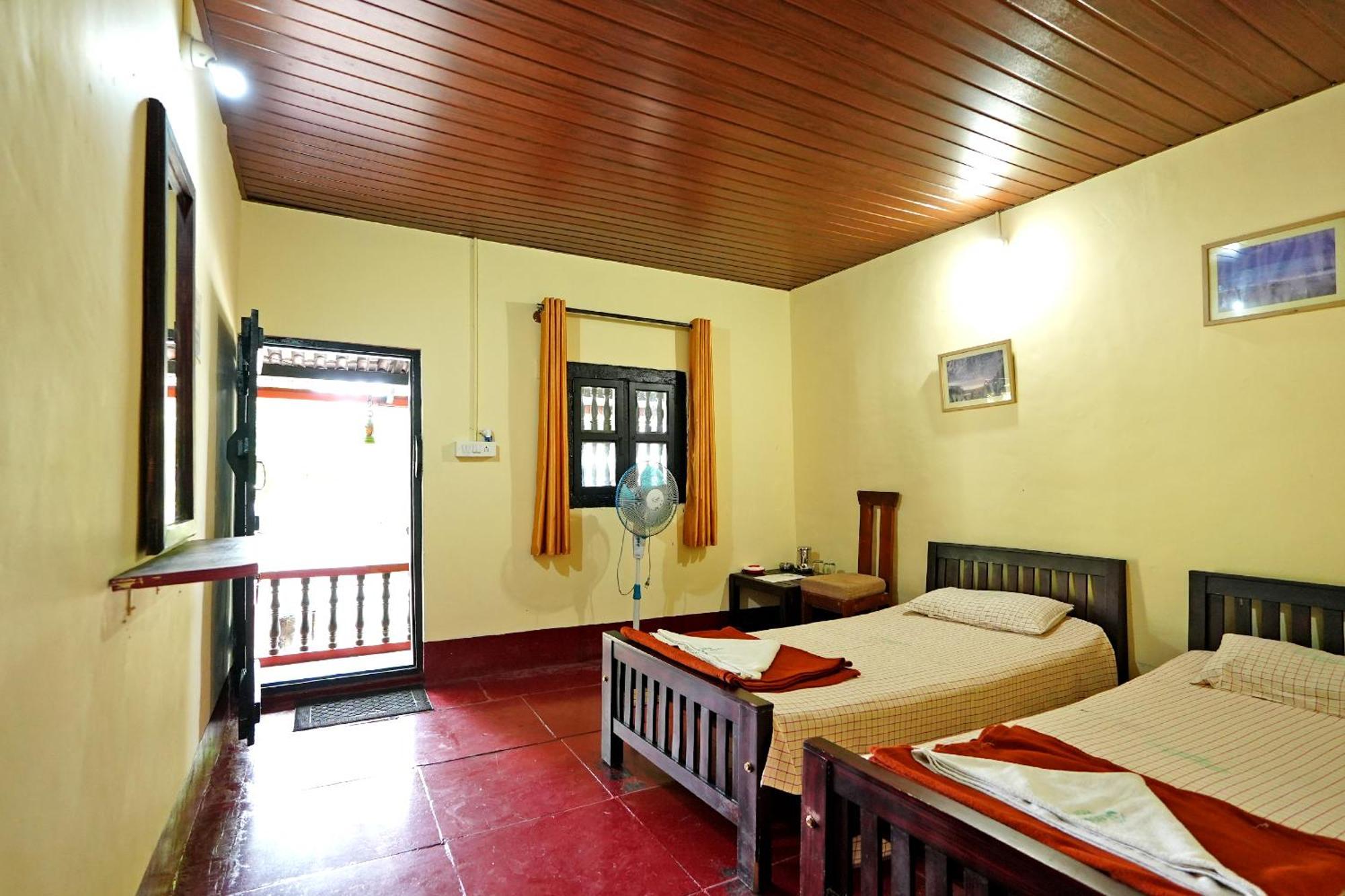 Leisure Homestay - Pool, Boating, Zipline, Home Food, Estate Chikmagalur Luaran gambar