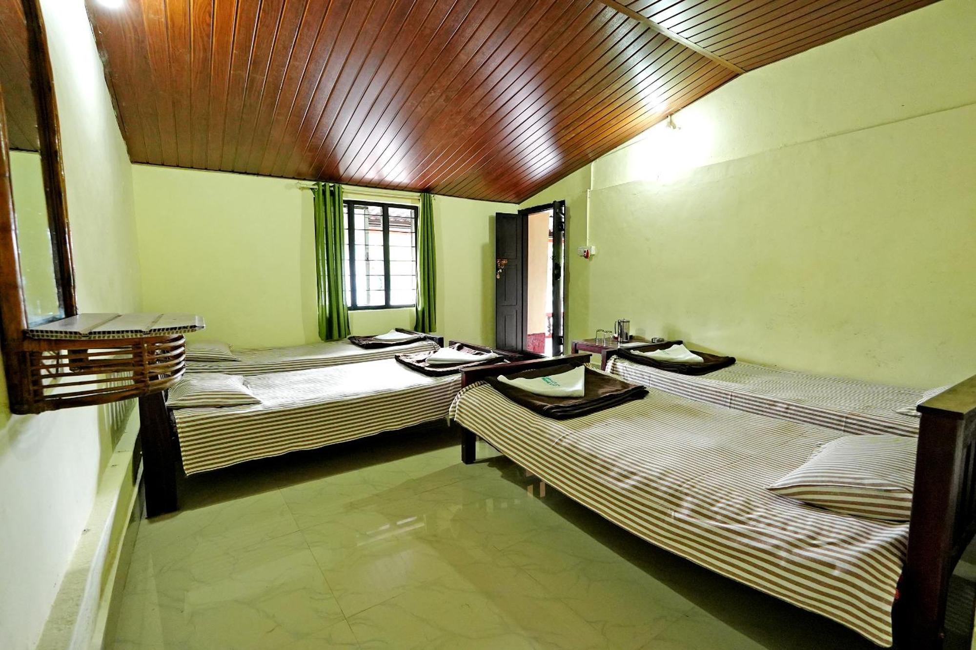 Leisure Homestay - Pool, Boating, Zipline, Home Food, Estate Chikmagalur Luaran gambar