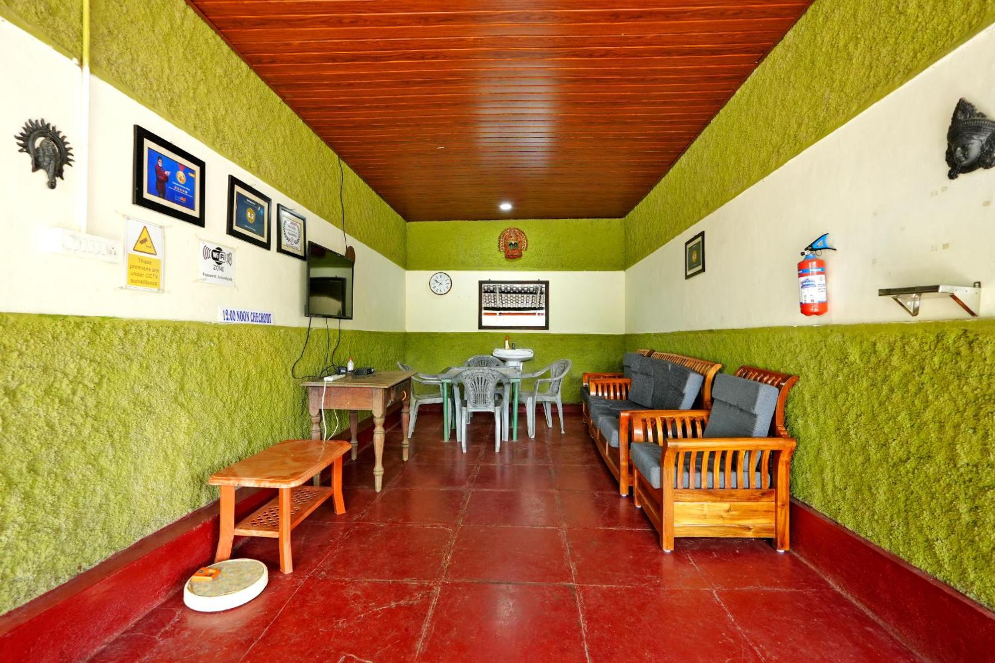 Leisure Homestay - Pool, Boating, Zipline, Home Food, Estate Chikmagalur Luaran gambar